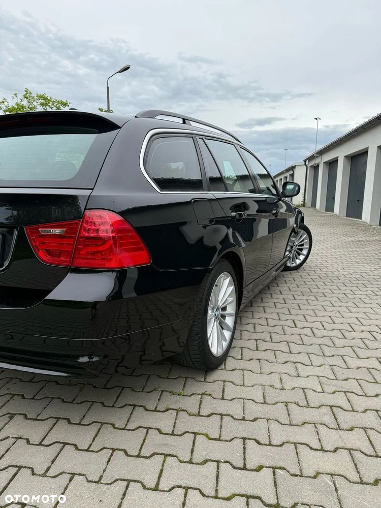 BMW Seria 3 318d - 11