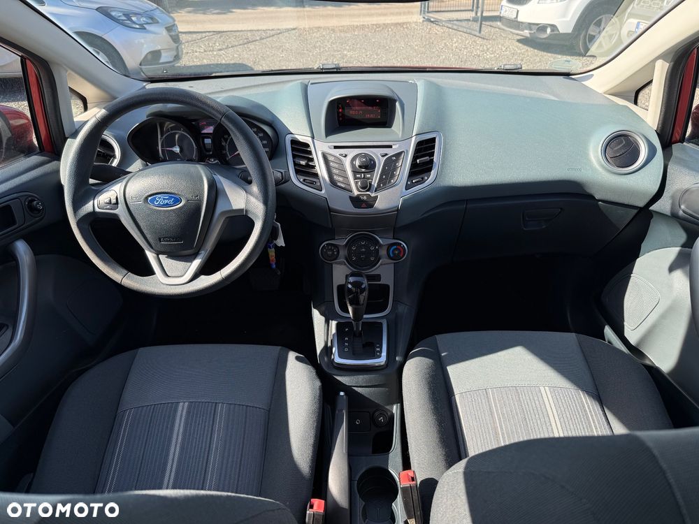 Ford Fiesta 1.4 Autom Ghia - 19