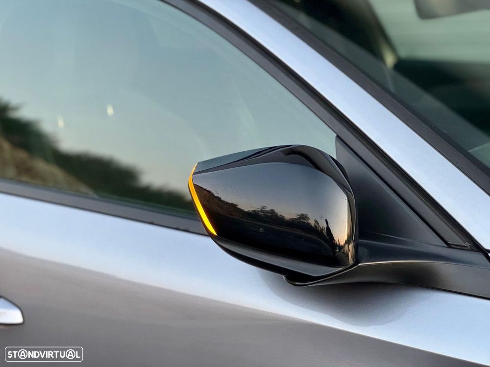 Peugeot 308 SW 1.5 BlueHDi GT EAT8 - 24