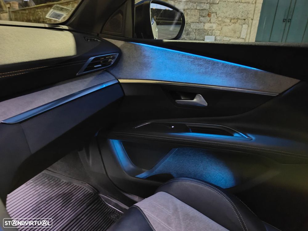 Peugeot 3008 1.6 Hybrid4 GT Line e-EAT8 - 25