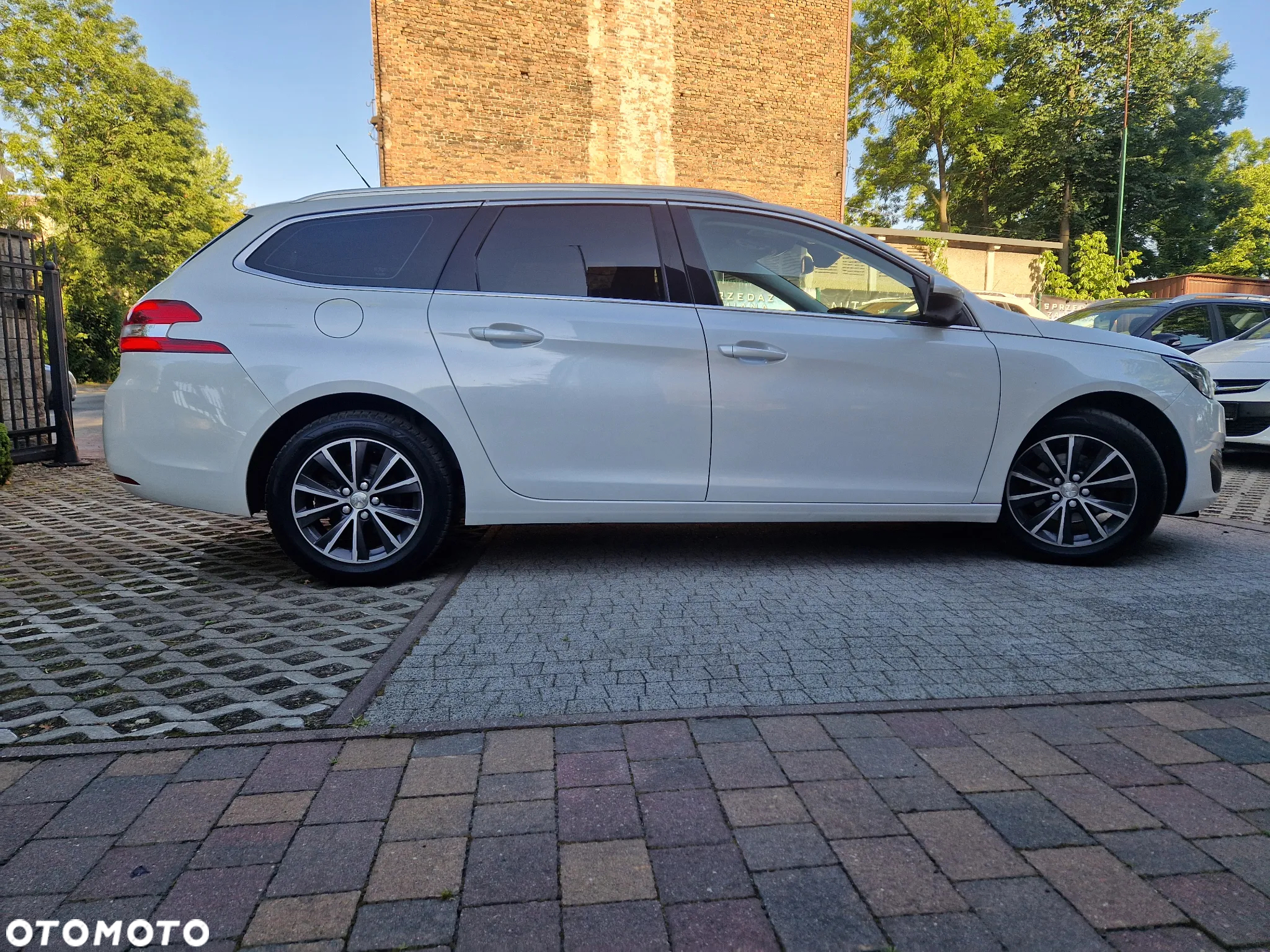 Peugeot 308 SW BlueHDi 120 Stop & Start Allure - 17