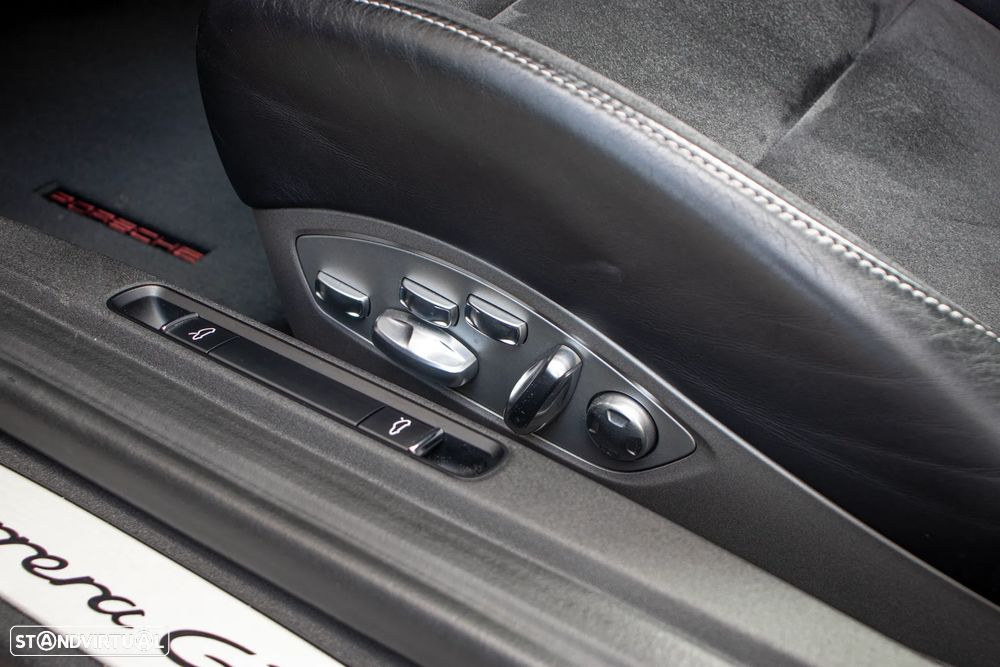 Porsche 911 (991) Carrera GTS PDK - 14