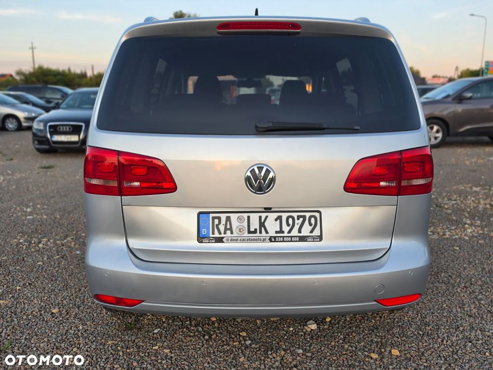 Volkswagen Touran 2.0 TDI Highline - 8