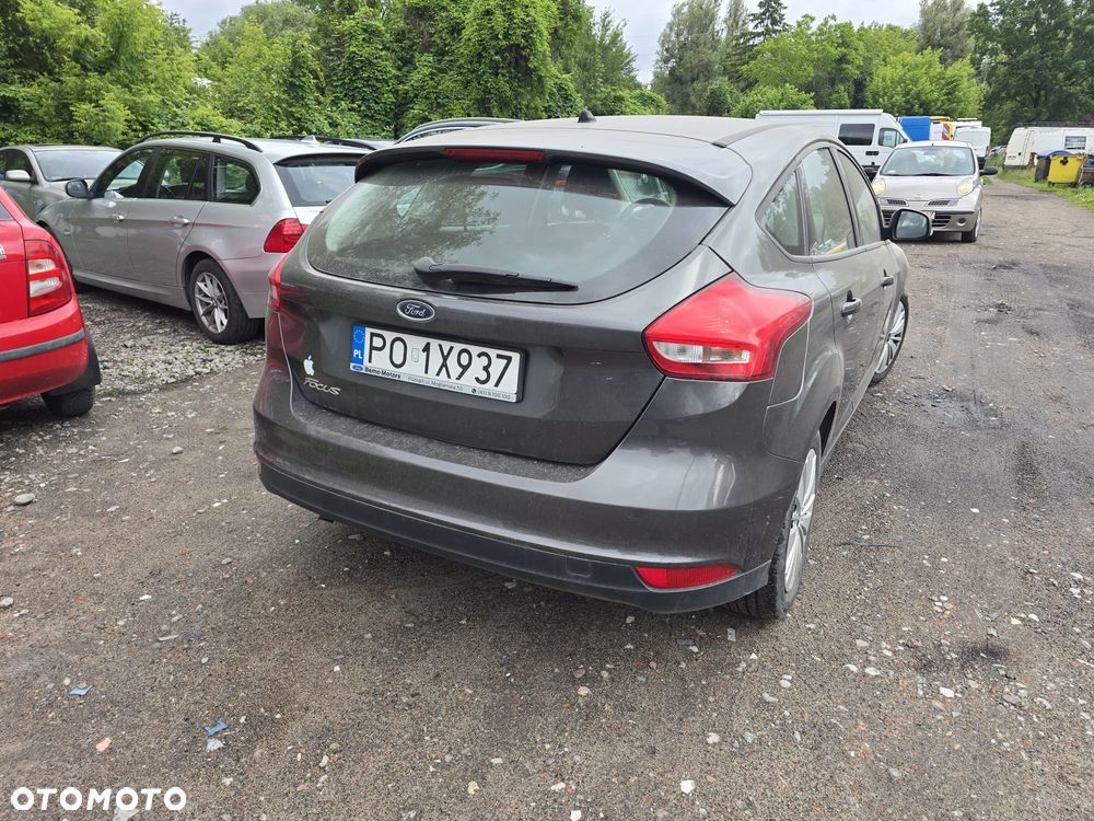 Ford Focus 1.6 Trend - 10