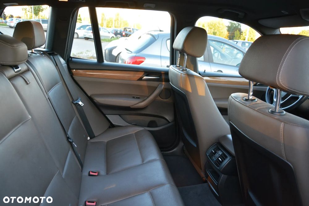 BMW X3 xDrive20d - 17