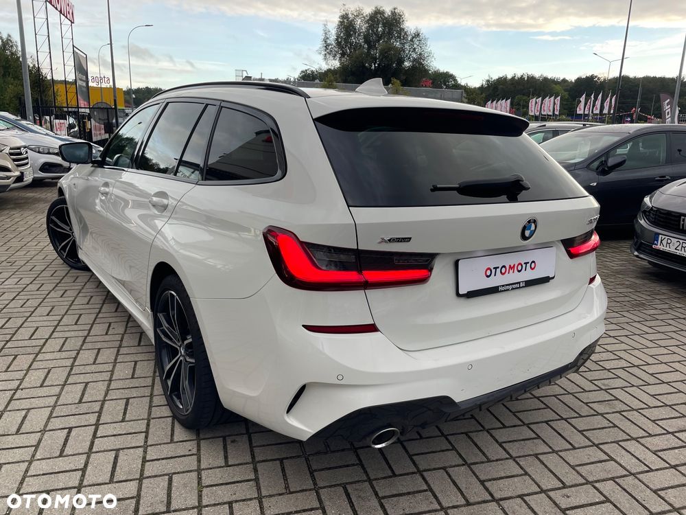 BMW Seria 3 320d M Sport sport - 2
