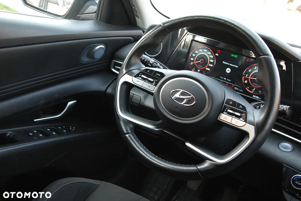 Hyundai Elantra 1.6 Smart - 24