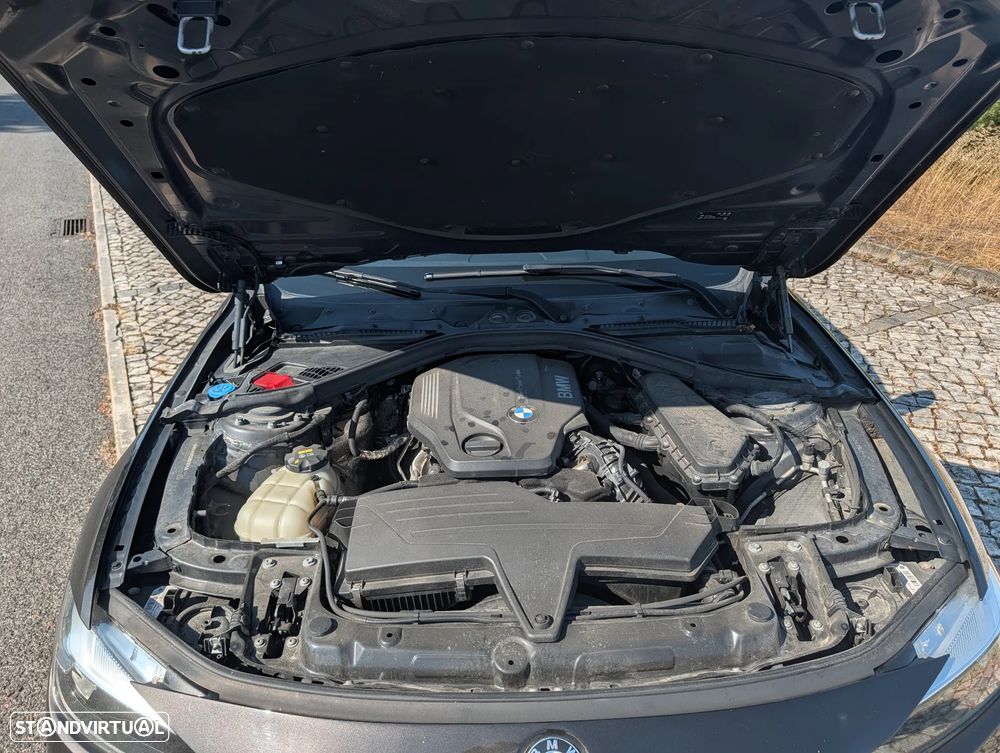 BMW 320 d Auto - 12