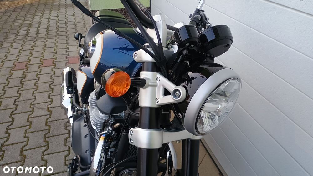 Royal Enfield Super Meteor - 25