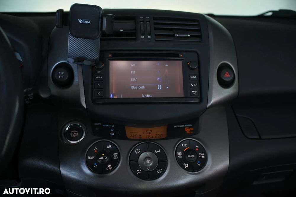 Toyota RAV4 - 18
