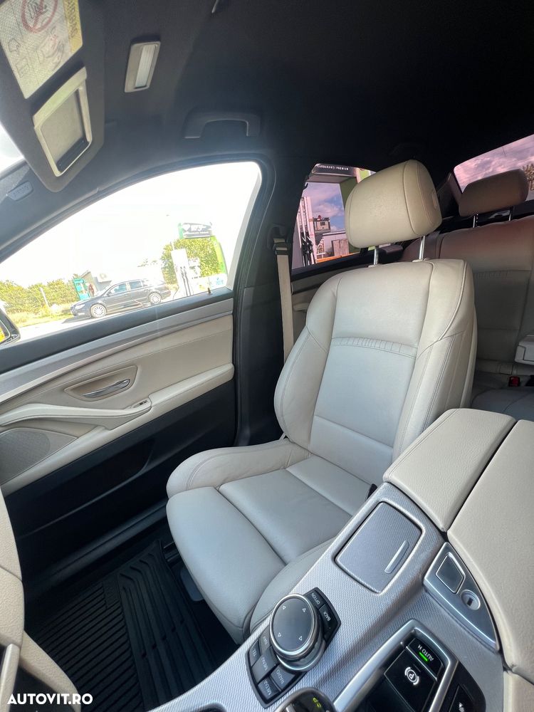 BMW Seria 5 525d xDrive AT - 18