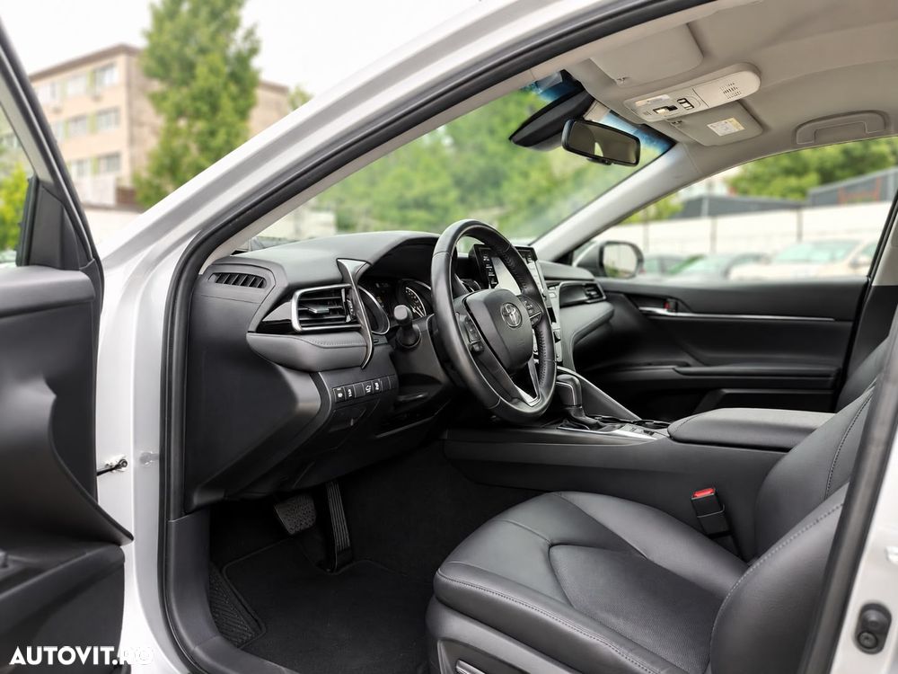 Toyota Camry 2.5 Business - 7
