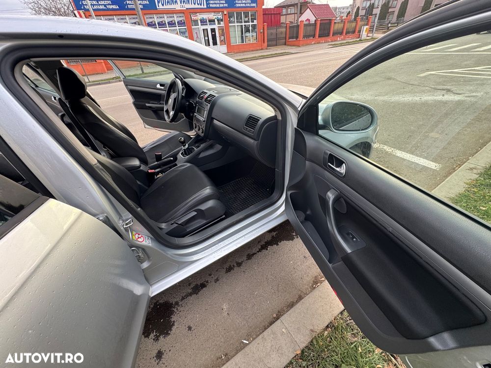 Volkswagen Jetta - 16