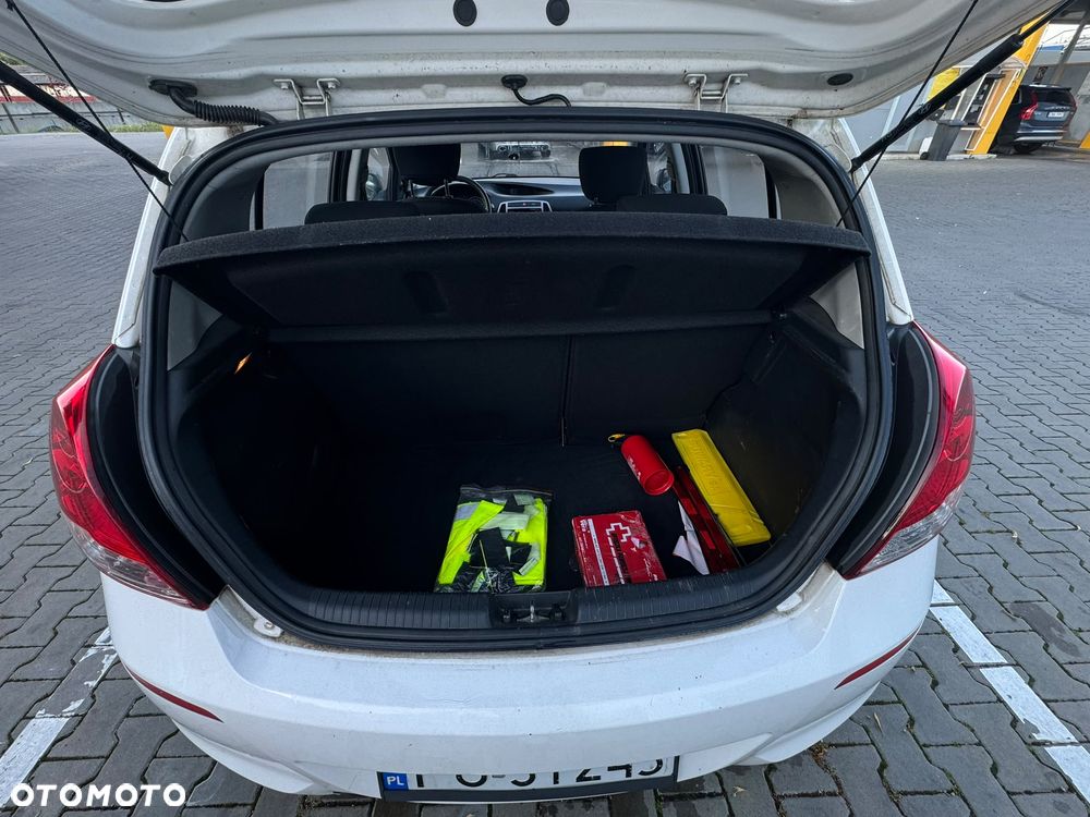 Hyundai i20 - 13
