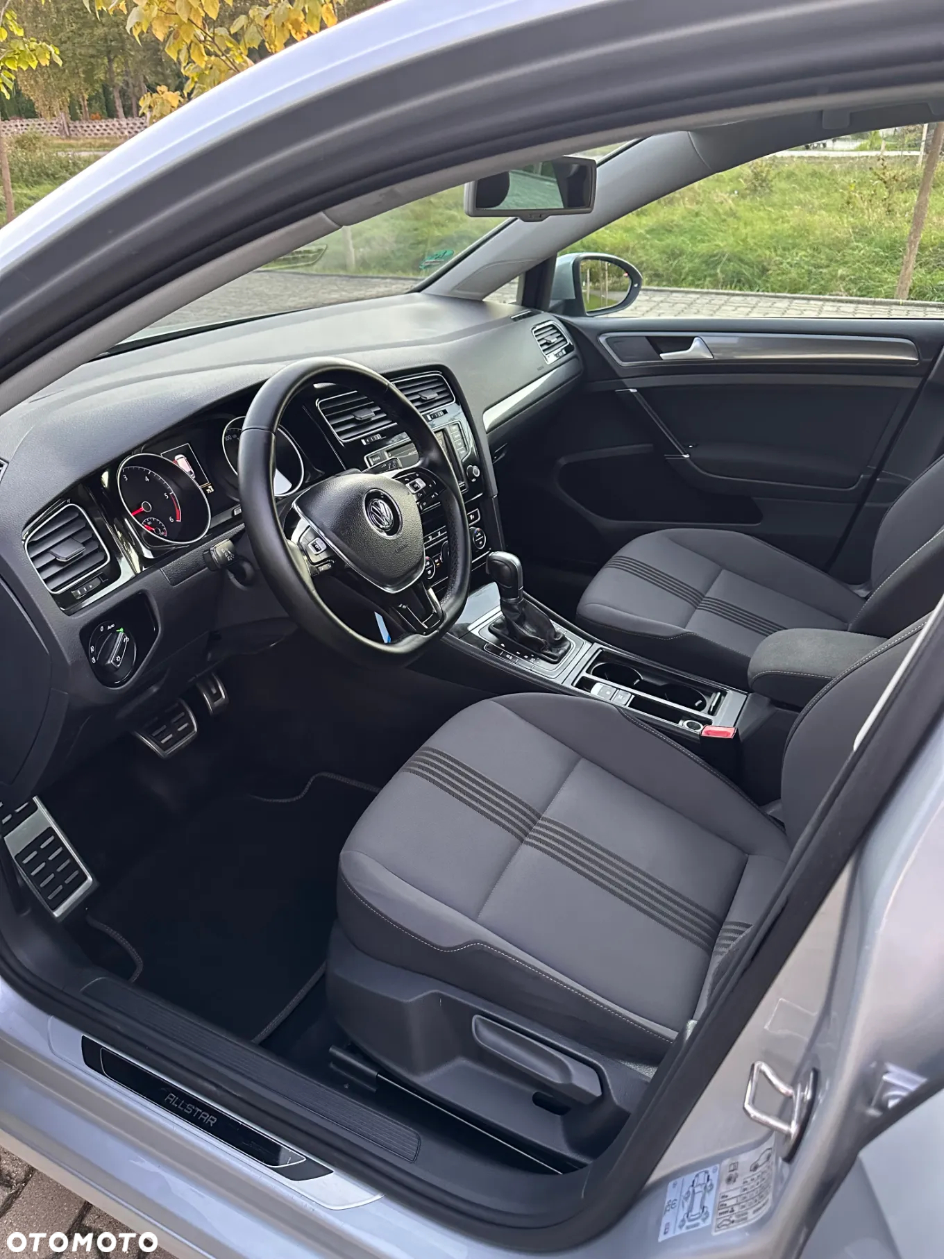 Volkswagen Golf Variant 2.0 TDI BlueMotion Technology DSG Allstar - 10