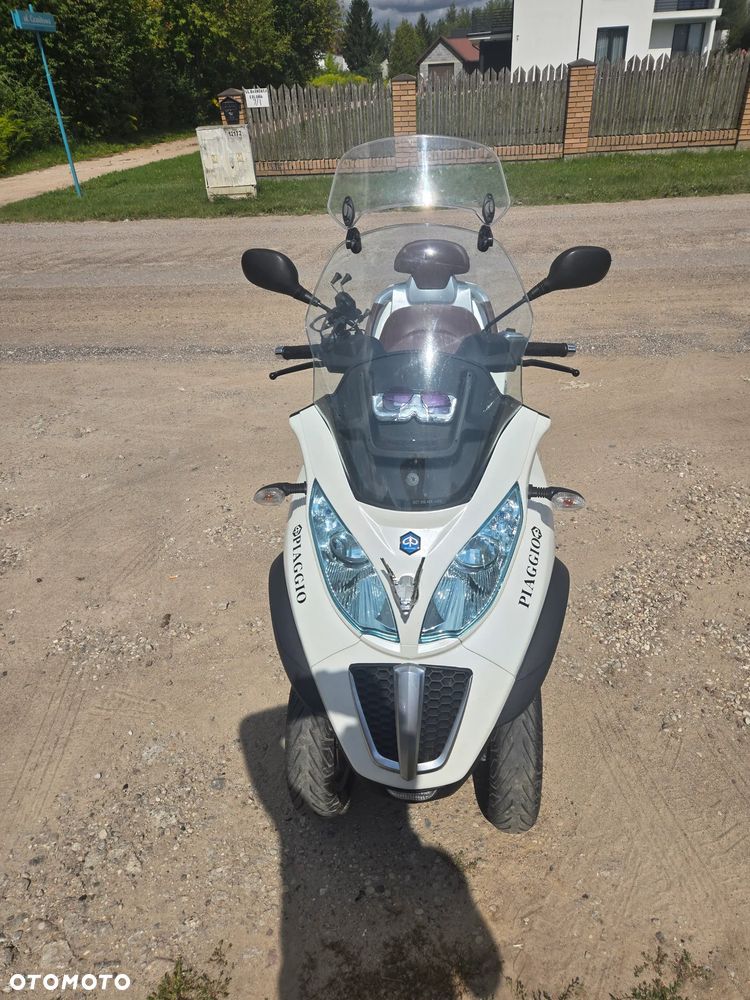 Piaggio MP-3 - 4