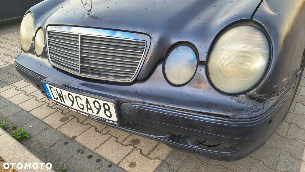 Mercedes-Benz E-Class 2000 photo 4