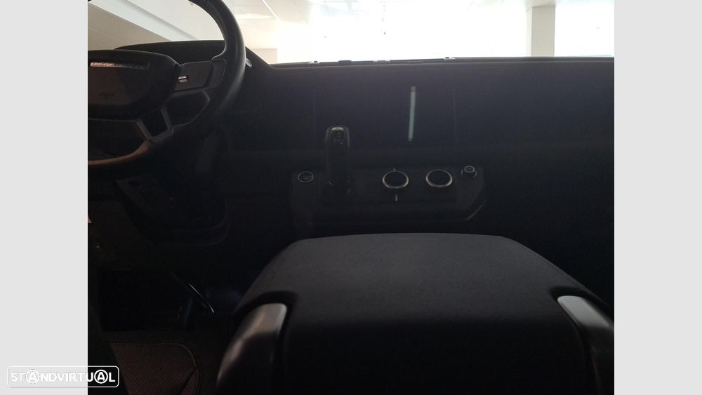 Land Rover Defender 2.0 P400e 110 AWD X-Dynamic SE - 13