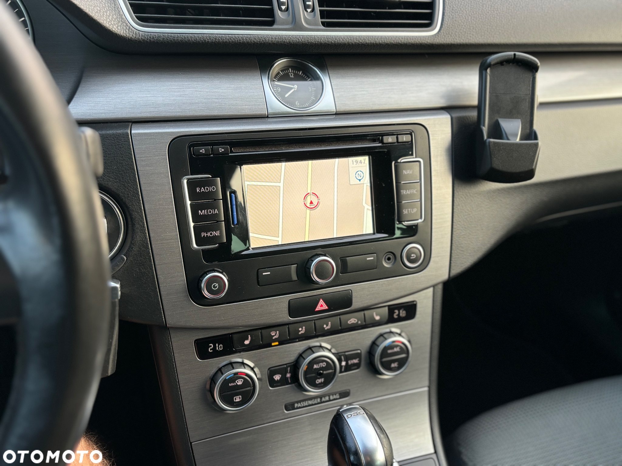 Volkswagen Passat - 15