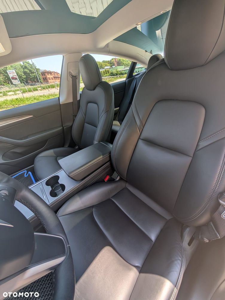 Tesla Model 3 - 23
