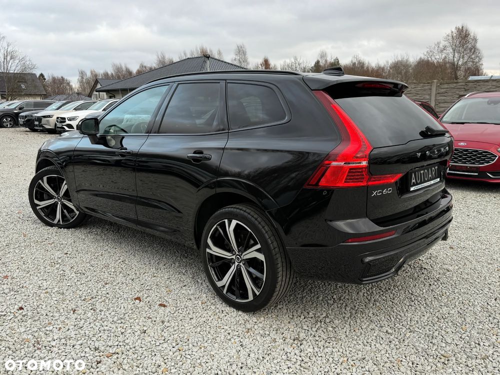 Volvo XC 60 B4 D AWD Ultimate Dark - 12