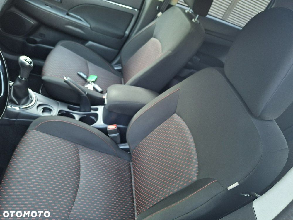 Mitsubishi ASX - 20