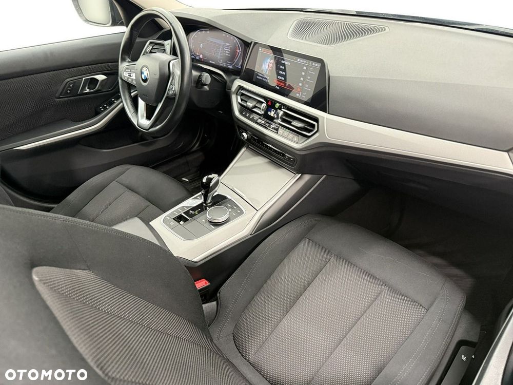 BMW Seria 3 - 15