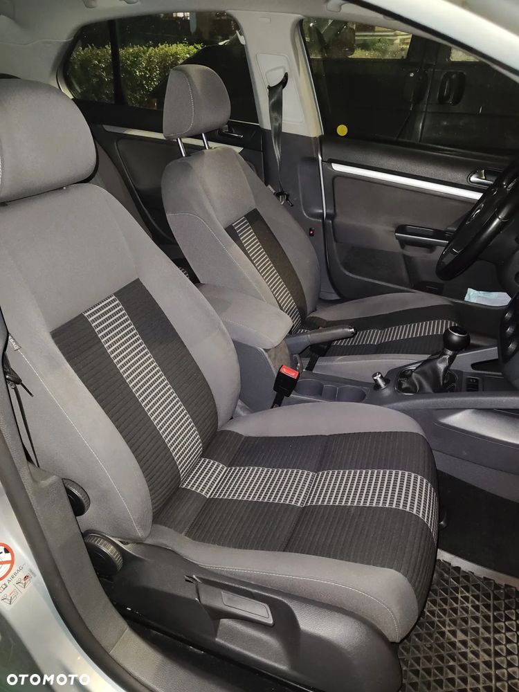 Volkswagen Jetta 1.9 TDI Trendline - 6