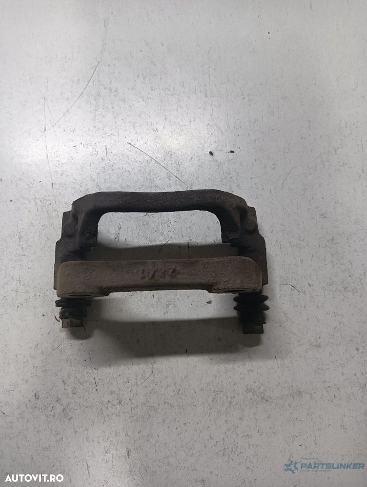 Plăcuță/suport etrier frână față stanga fata PEUGEOT 508 8D_ 2010 - > 2.0 HDi Hybrid4 AWC RHC (DW10CTED4) - 1