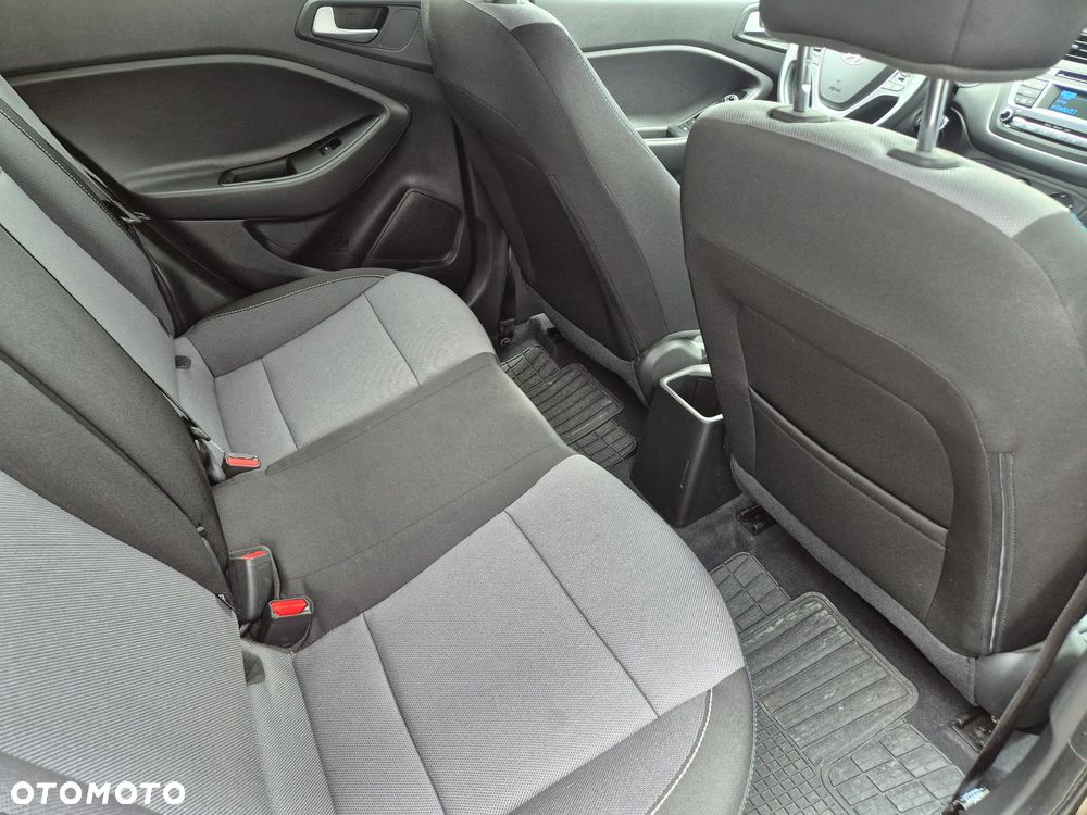 Hyundai i20 1.2 YES - 21
