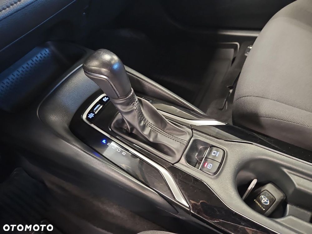 Toyota Corolla 1.8 Hybrid Comfort - 23