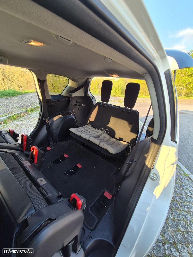 Mitsubishi Outlander 2.2 DI-D Instyle - 11