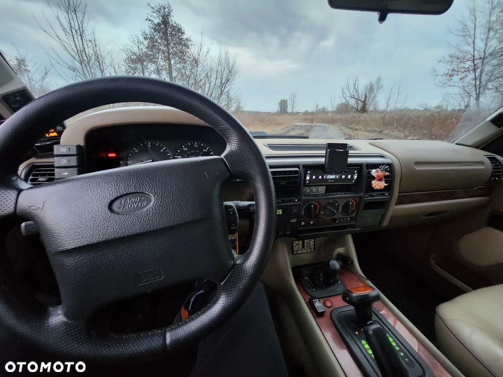 Land Rover Discovery - 12