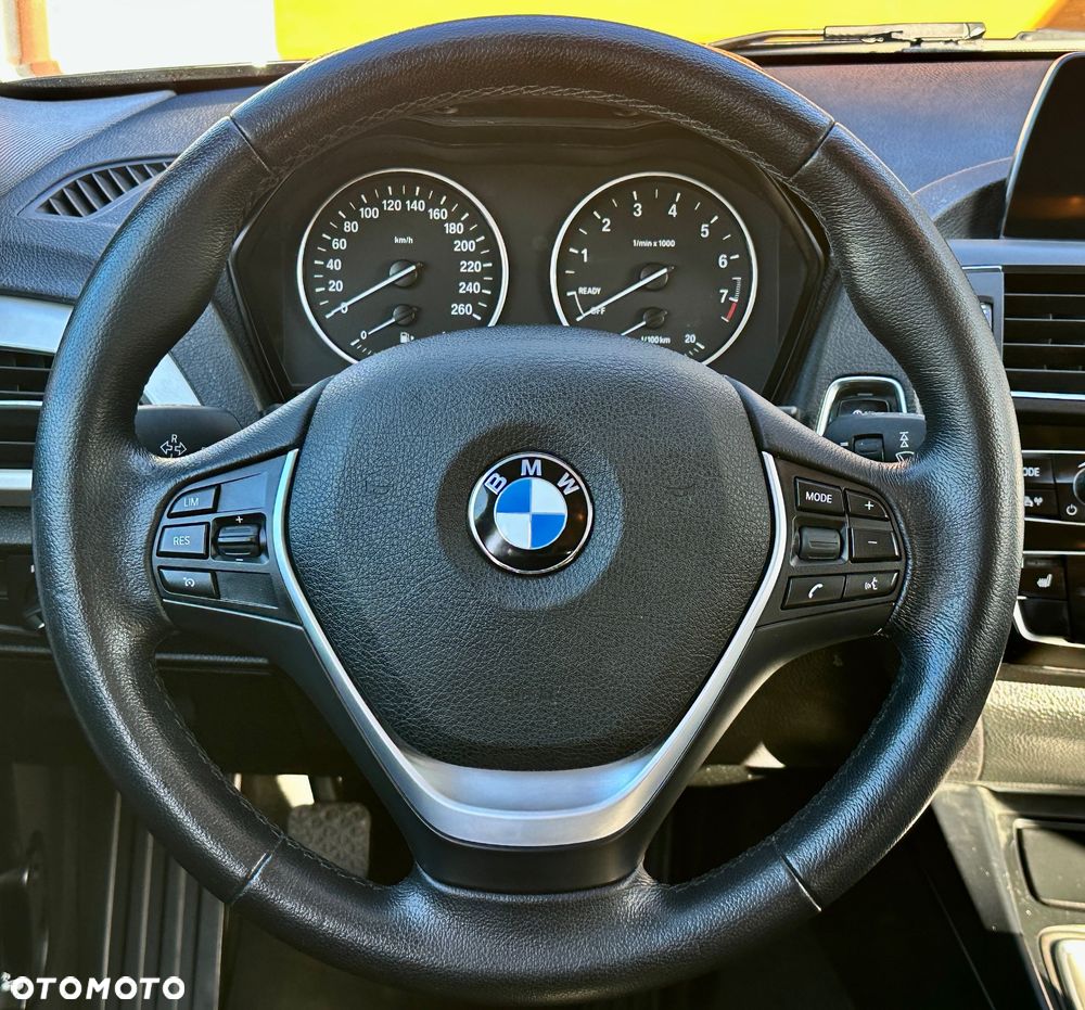 BMW Seria 1 - 17