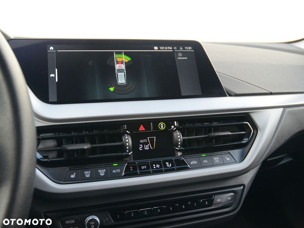 BMW Seria 1 118i Advantage - 22
