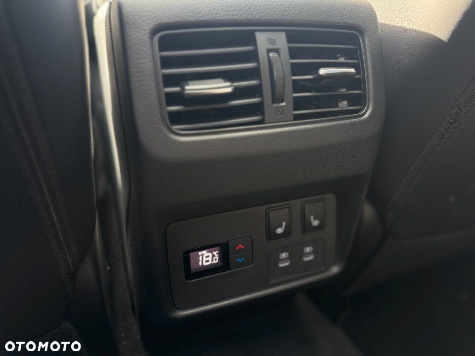 Nissan X-Trail - 11