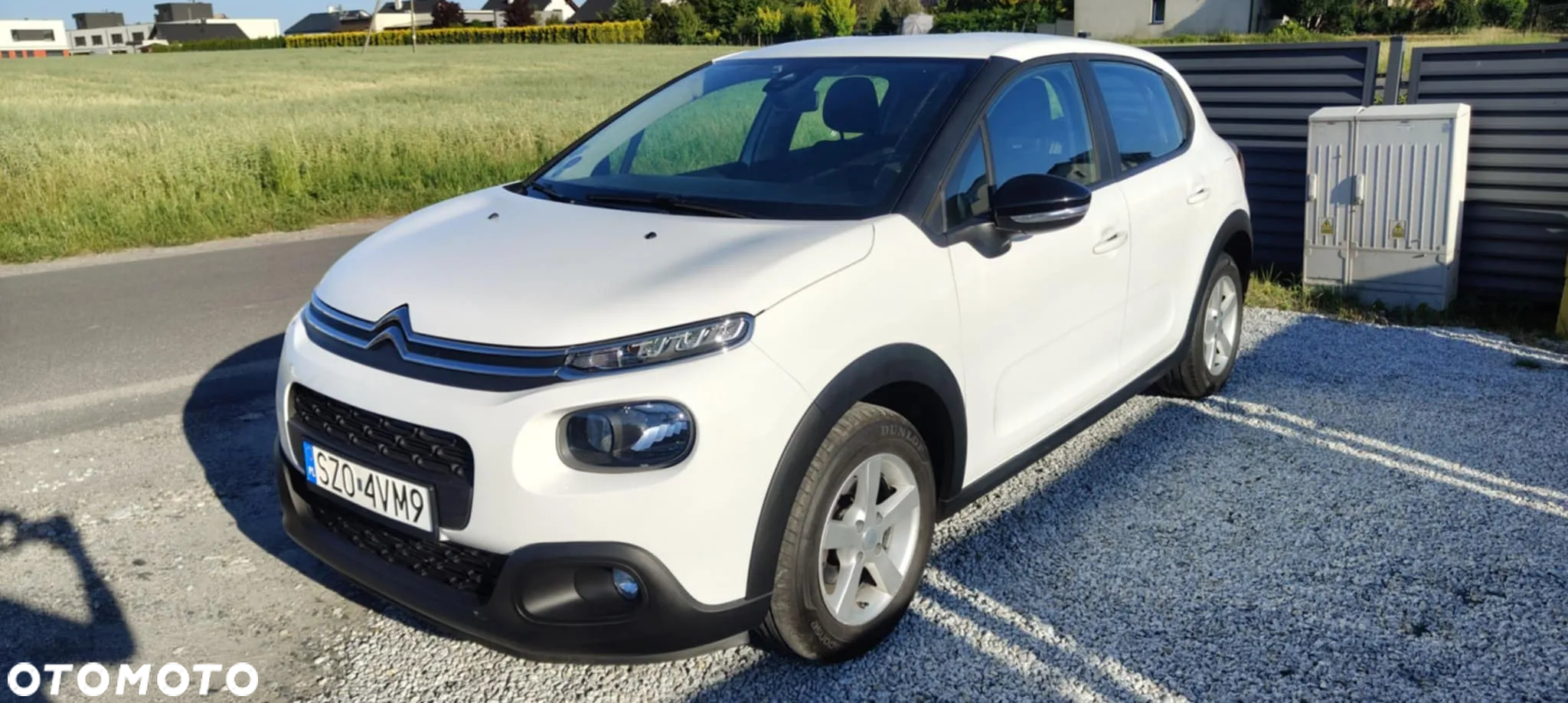 Citroën C3 Pure Tech 82 SHINE - 2