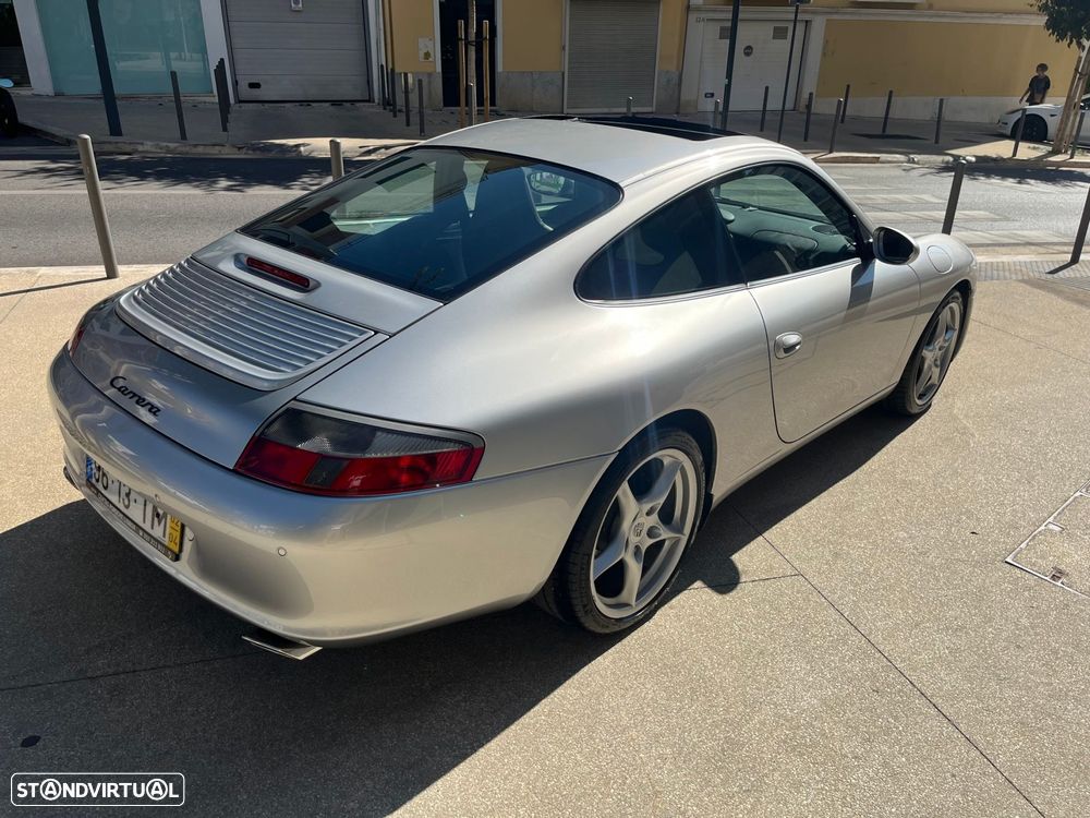 Porsche 911 (996) Carrera - 7