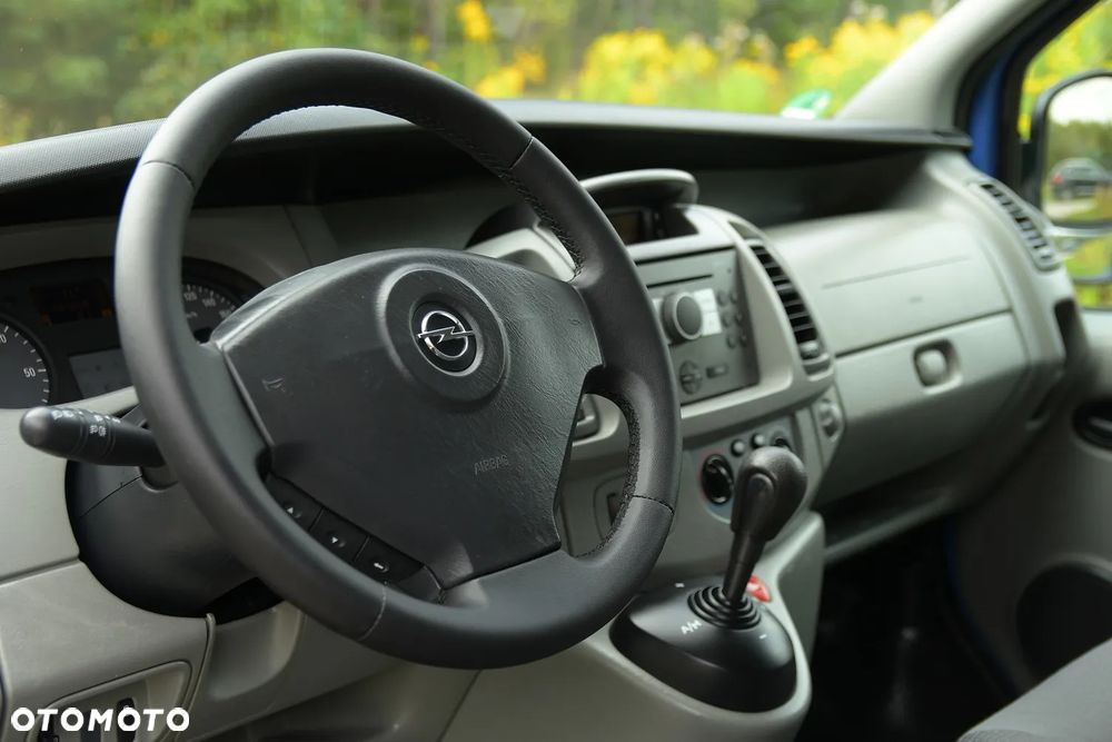 Opel VIVARO 2.5 CDTi 145KM * Z Niemiec * KLIMA * AUTOMAT * ZNAKOMITY STAN! - 30