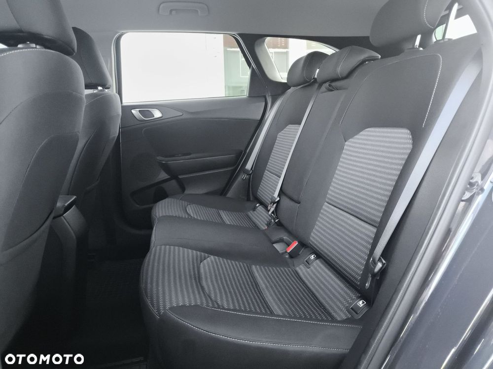 Kia Ceed 1.5 T-GDI M - 15