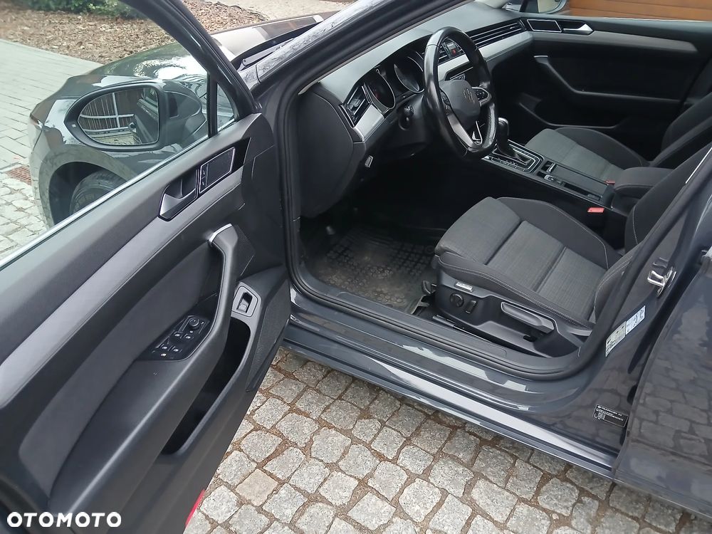 Volkswagen Passat - 7