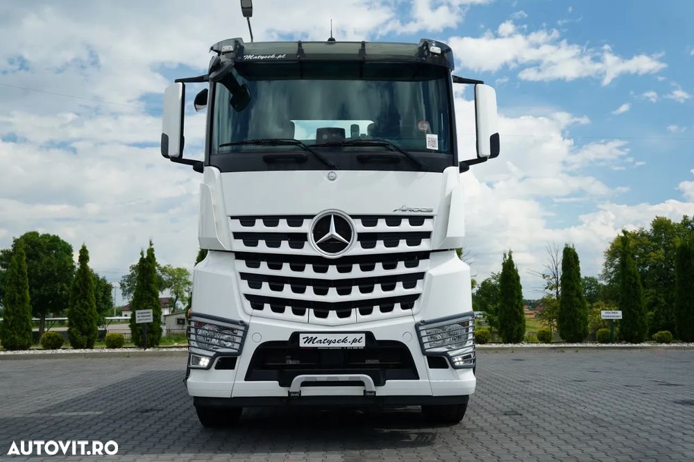 Mercedes-Benz AROCS 2658 / BASCULATOR 3 LATE / SARCINĂ UTILĂ 14 TONE / JANTE DIN ALIAJ / EURO 6 / - 18