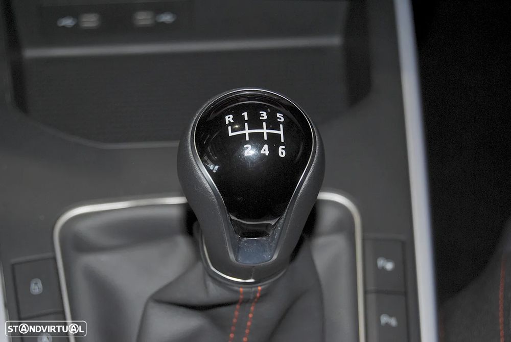 SEAT Arona 1.0 TSI FR - 26