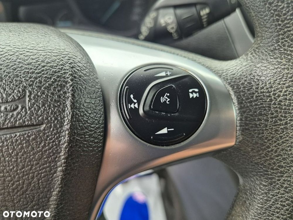 Ford Tourneo Connect Grand - 29