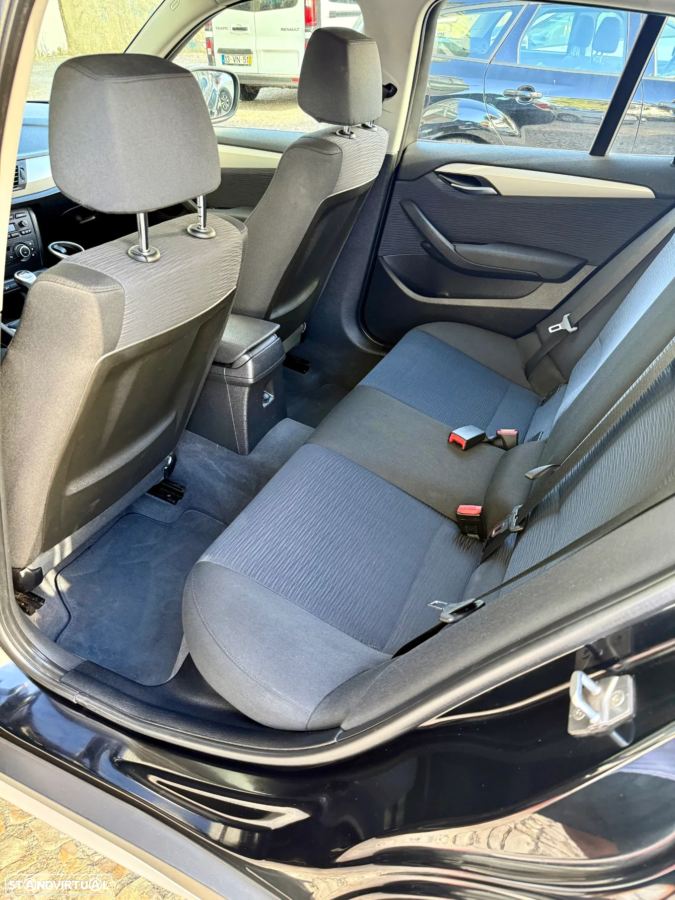 BMW X1 20 d sDrive EDynamics xLine - 9