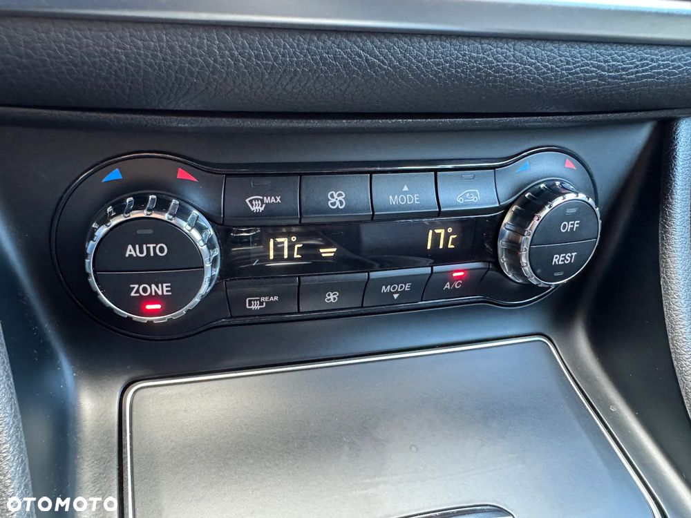 Mercedes-Benz CLA 220 d 7G-DCT - 22