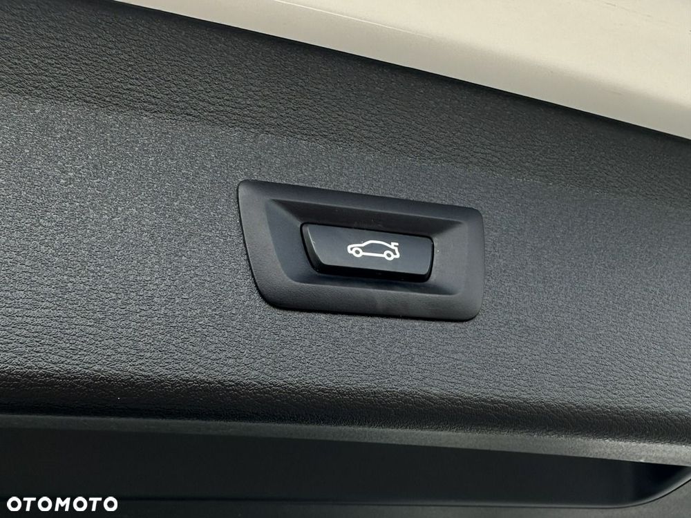 BMW X1 xDrive25e Advantage - 13