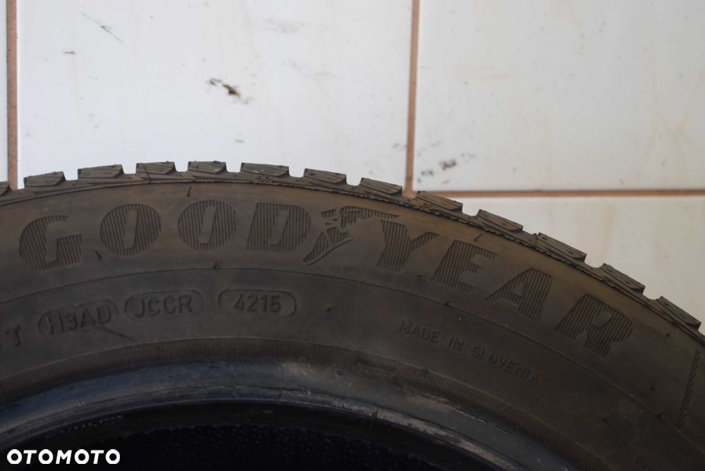 R15 185/65 88T Goodyear Vector 4seasons GEN-2 - 5