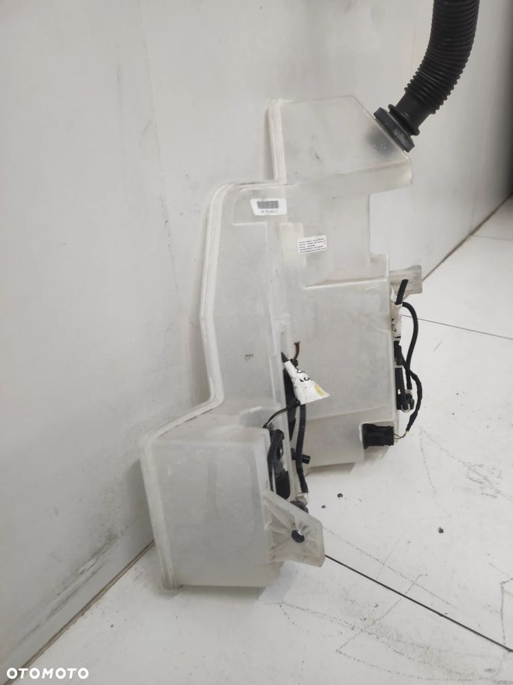 Zbiornik zbiorniczek spryskiwaczy Audi Q8 e-tron etron - 4