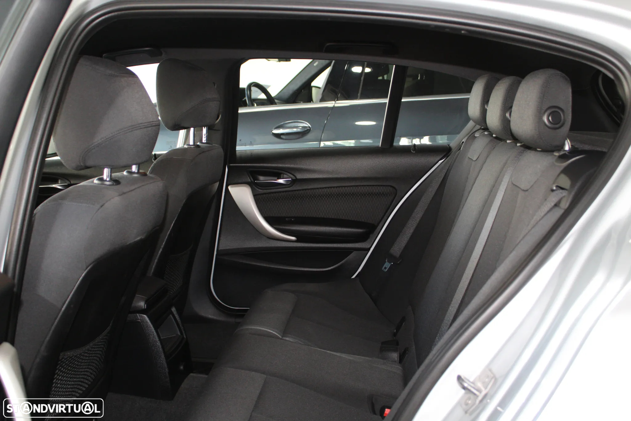 BMW 116 d EDynamics Advantage - 11